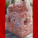 สิงโตหินอ่อนแกะสลัก หินสีแดง สูง120เซนติเมตร