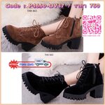 สินค้าพร้อมส่ง รองเท้าบูทส้นสูงนำเข้า วัสดุหนังกลับ ด้านในบุขนนุ่มๆ ส้นตัน มีแถบซิปด้านข้าง สวมใส่ง่าย สาวๆที่มีแพลนเที่ยวไม่ควรพลาด งานสวย ราคานี้คุ้มมากๆจ้า รีบจับจองกันน้าจ๊ะ