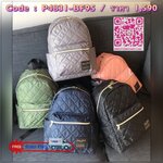 Anello & Legato Largo Nylon Tone Quilting Rucksack รุ่นใหม่ล่าสุดจากเครือ Anello วัสดุไนล่อนเนื้อดี สัมผัสสบายมือ น้ำหนักเบา ด้านข้างมีช่องใส่ขวดน้ำ ด้านหน้า1ช่องซิป ช่องใหญ่เปิดปิดด้วยซิปคู่ ภายในมีช่องแยกเป็นสัดส่วน มีช่องซิปด้านหลังเพื่อหยิบจับของภายใน