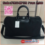 New arrival ! ของมันต้องมี♡ มาใหม่กับ กระเป๋าทรง Travel Bag ใส่ของได้เยอะมาก ไปต่างประเทศได้สบายคะ หมดห่วง ตัวกระเป๋าทำจากผ้า Nylon อย่างดี สามารถกันน้ำได้ ทรงสวยมากคะ มีความอยู่ทรงในระดับนึงด้านหลังมีช่องซิป อะไหล่เงิน ด้านในมีช่องซิป 1ช่อง ช่องใส