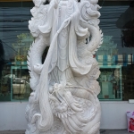 เจ้าแม่กวนอิมเยียบมังกร หินอ่อนแกะสลัก ขนาด สูง 350 เซนติเมตร