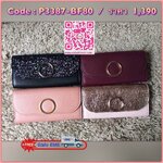 Charles&keith detail wallet กระเป๋าสตางค์ใบยาว ด้านหน้าตกแต่งด้วยโลหะวงกลม เปิดปิดด้วยกระดุมแม่เหล็ก ด้านในมีช่องซิป และช่องใส่บัตรหลายช่อง ด้านหลังมี 1 ช่อง สวยหรูดูดีทุกสีค่า