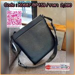 NEW ARRIVAL! ใหม่ล่าสุด หนุ่มๆต้องมีติดตัวค่ะ COACH GOTHAM SLIM CROSSBODY BAG((CC111)) พร้อมส่ง รุ่นใหม่ล่าสุด ดับกระเป๋าสะพายแบบครอสบอดี้ร์ หนังแท้อย่างดี นิ่มสวย เปิด-ปิดกระเป๋าแบบซิป ภายในโล่งลึกใส่สัมภาระได้ครบครัน มีช่องสำหรับใส่ของจุกจิก พร้อมช่องโล