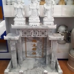 ศาลเจ้าที่ขนาด 16 นิ้ว 3 หลังคา (หินสีเทาลายเมฆ)