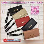 New arrival. LYN MOONLIGHT LONG WALLET พร้อมส่งรุ่นใหม่ล่าสุดค่ะ!!!! กระเป๋าสตางค์ใบยาว หนังเรียบ ดีไซด์หรู ด้านหน้าติดอะไหล่กระดุมเพิ่มความเก๋มาให้ค่ะ เปิดปิดกระเป๋าแบบกระดุม ภายในมี3ช่อง มีช่องซิปใส่เหรียญ ช่องเสียบบัตร ช่องใหญ่สามารถใส่ธนบัตรแบงค์พันได