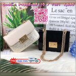 New Arrival!! CHARLES & KEITH PUSH LOCK FRONT BAG รุ่นใหม่พร้อมส่งค่า กระเป๋าไซส์มินิน่ารัก วางอยู่ทรง ตัวกระเป๋าใช้วัสดุตัดกันสวยงามลงตัว เปิดปิดด้วยตัวล็อก ด้านข้างตอกหมุดเพิ่มความเก๋ ด้านในมีช่องซิปเล็ก 1 ช่อง มีช่องใส่บัตร 3 ช่อง รุ่นนี้สามารถใส่ iPho