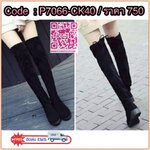 สินค้าพร้อมส่ง บูทยาว สายรัดด้านหลัง คลุมเขา วัสดุ หนังสักราจ รุ่นนี้ เน้นใส่สบาย งานไม่สูง มีส้นเล็กน้อย ด้านหน้ากว้าง ตัวยูไม่บีบหน้าเท้า ด้านในเป็นผ้าบุขนนุ่ม น้ำหนักเบา พับเก็บใส่กระเป๋าง่าย ไม่กินพื้นที่ แต่งลายเรียบ แมทส์ชุดง่าย ใส่ได้หลายสไตล์