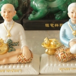 ตายาย ขนาด สูง 11 กว้าง 10 cm (งานเบญจรงค์ ) คู่