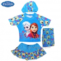 (size L)ชุดว่ายน้ำเด็กผู้หญิง Disney Frozen สีฟ้า เสื้อแขนสั้น กระโปรงสั้น สกรีนลายเจ้าหญิงอันนา เอลซ่า มาพร้อมหมวกว่ายน้ำ สุดเท่ห์ ใส่สบาย ลิขสิทธิ์แท้ (สำหรับเด็กอายุ 6-8 ปี)