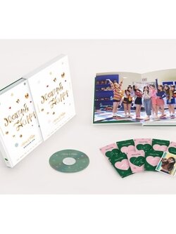 TWICE MERRY & HAPPY MONOGRAPH [PHOTOBOOK]