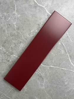 กระเบื้อง 3x12 นิ้ว (7.5x30 ซม.) สีแดงเชอรี่ / เคลือบด้าน