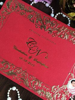 การ์ดแต่งงานพรีเมี่ยม คลาสสิคสีแดง