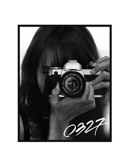BLACKPINK : LISA - LISA PHOTOBOOK [0327] -LIMITED EDITION