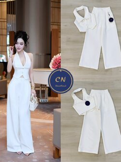 ชุดเซทแฟชั่น Set 2 ชิ้นสีขาวทั้งชุด ตัวเสื้อคล้องคอ ทรงเข้ารูปมีกระดุมหน้าใช้งานได้จริง