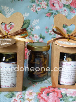 ของชำร่วยชาดอกอัญชันใส่กล่อง