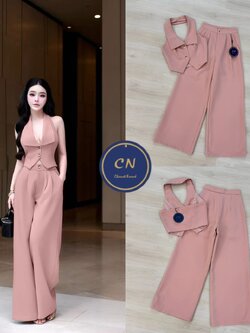 ชุดเซทแฟชั่น Set 2 ชิ้นสีนู๊ดทั้งชุด ตัวเสื้อคล้องคอ ทรงเข้ารูปมีกระดุมหน้า 2เม็ด