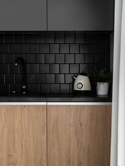 Ceramic Matte : 4"x4" (10x10ซม.) สีดำเคลือบด้าน / ตรม.