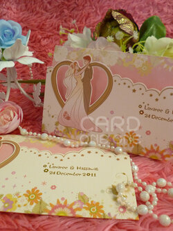 การ์ดแต่งงาน กราฟฟิคบ่าวสาว การ์ดแนวนอน 3 พับ