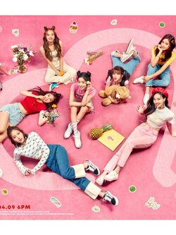 TWICE 5TH MINI ALBUM - WHAT IS LOVE? (RANDOM VER.)