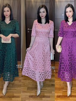 เดรสแฟชั่น เดรสลูกไม้ยาวใช้ผ้าลูกขึ้นลายดอกไม้ เนื้อแน่นอย่างดีมีน้ำหนัก