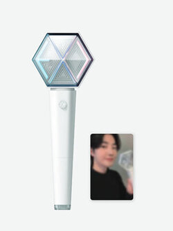 EXO OFFICIAL FANLIGHT VER.3.0 + 1 Random Photocard