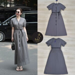 เดรสแฟชั่น เดรสยาวสีเทาคอวี แขนสั้นทรงโอเวอร์ไซส์ ดีเทลแต่งกระดุมหน้ายาว มาพร้อมเชือกผูคกคาดเอว