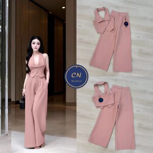 ชุดเซทแฟชั่น Set 2 ชิ้นสีนู๊ดทั้งชุด ตัวเสื้อคล้องคอ ทรงเข้ารูปมีกระดุมหน้า 2เม็ด