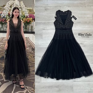 เดรสแฟชั่น เดรสผ้าทวิตสีน้ำตาลทองตัดต่อด้วยชีฟองเพิ่มความหรูหรา